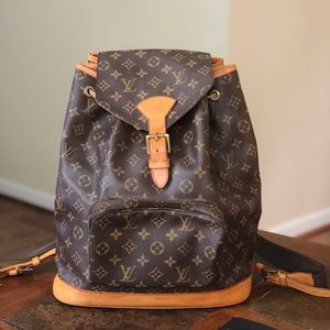❌SOLD ❌Authentic Louis Vuitton Montsouris Gm